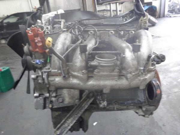 MOTEUR MERCEDES 2.0 ESSENCE CODE 102962 - Vue 4
